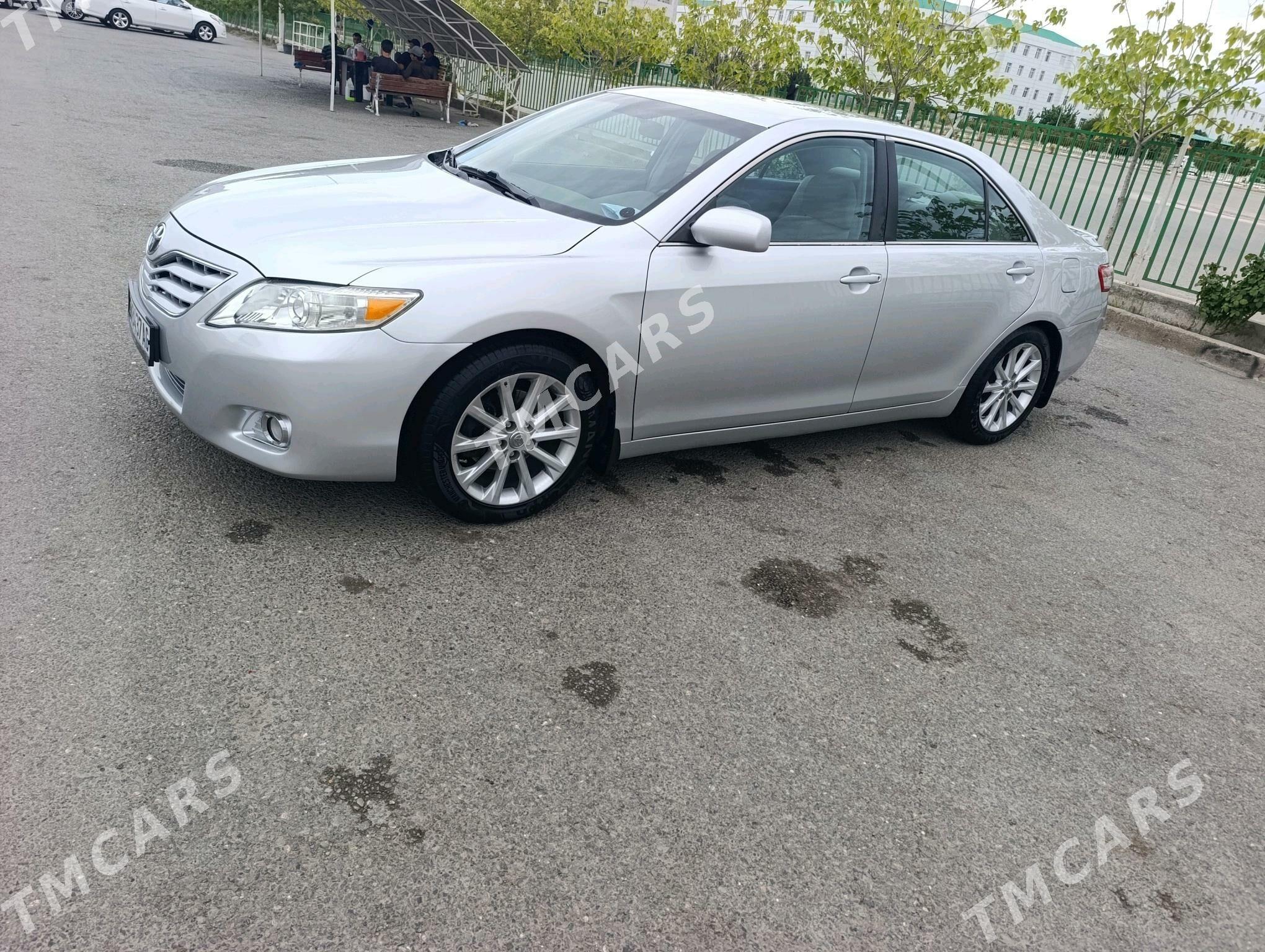 Toyota Camry 2010 - 200 000 TMT - Gurtly - img 3