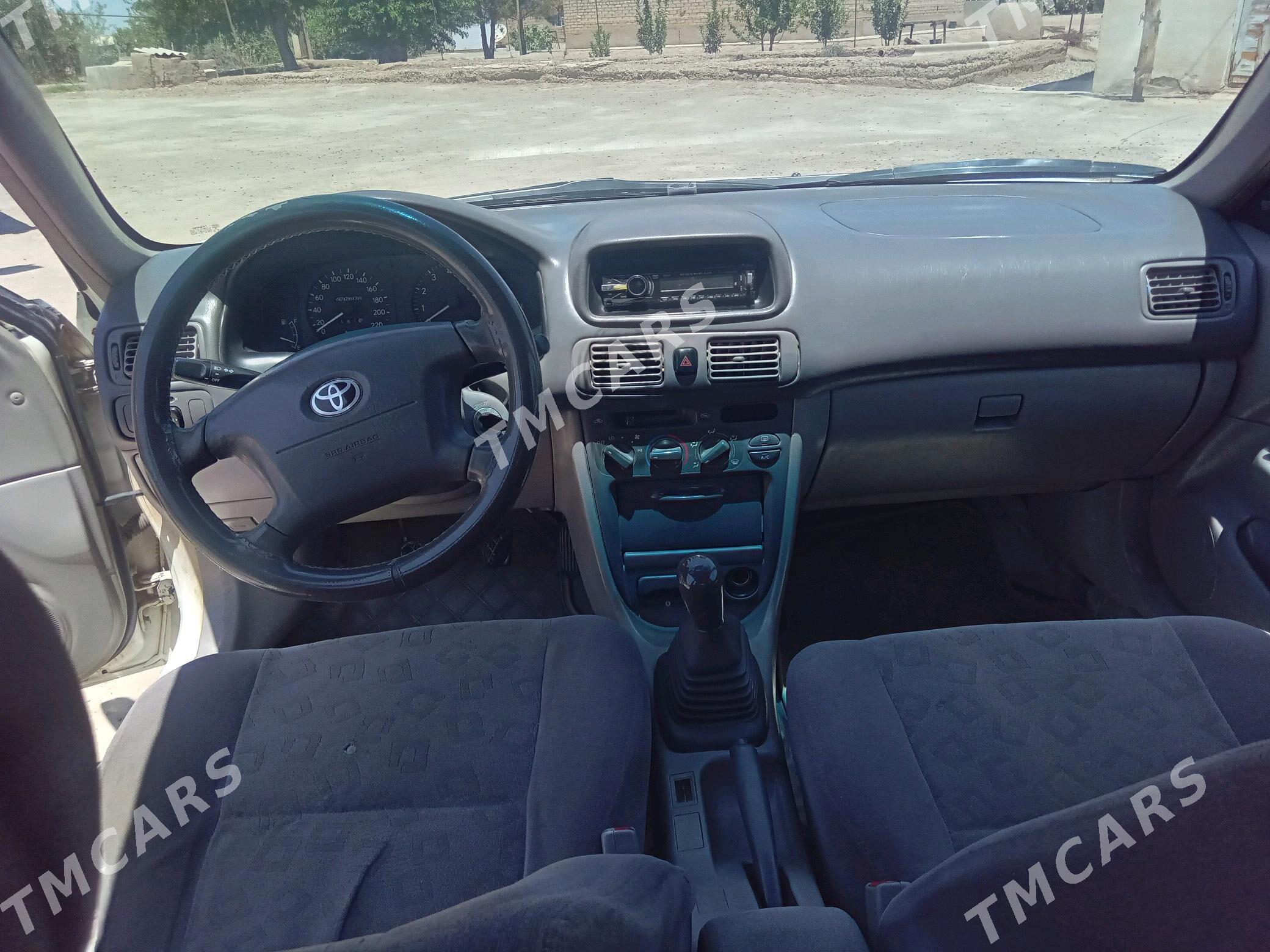 Toyota Corolla 2000 - 66 000 TMT - Теджен - img 4