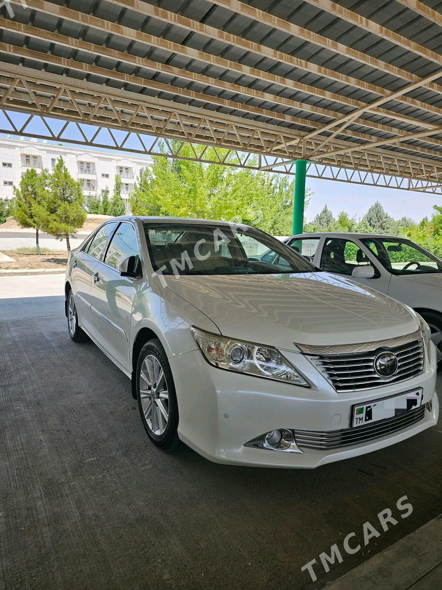 Toyota Camry 2014 - 365 000 TMT - Köşi - img 3