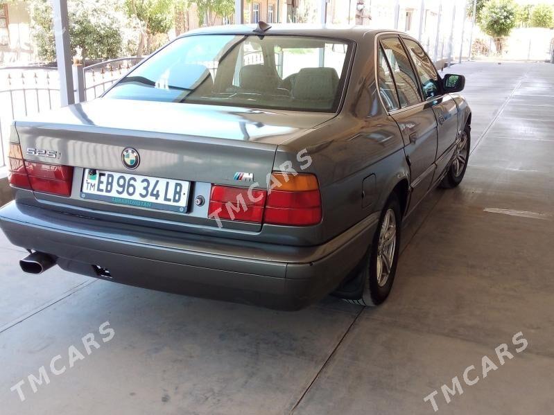 BMW 520 1990 - 40 000 TMT - Чарджоу - img 3