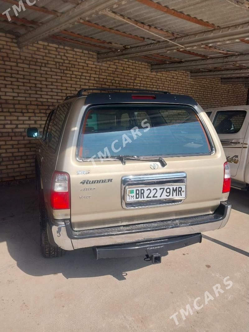 Toyota 4Runner 2002 - 180 000 TMT - Мары - img 2