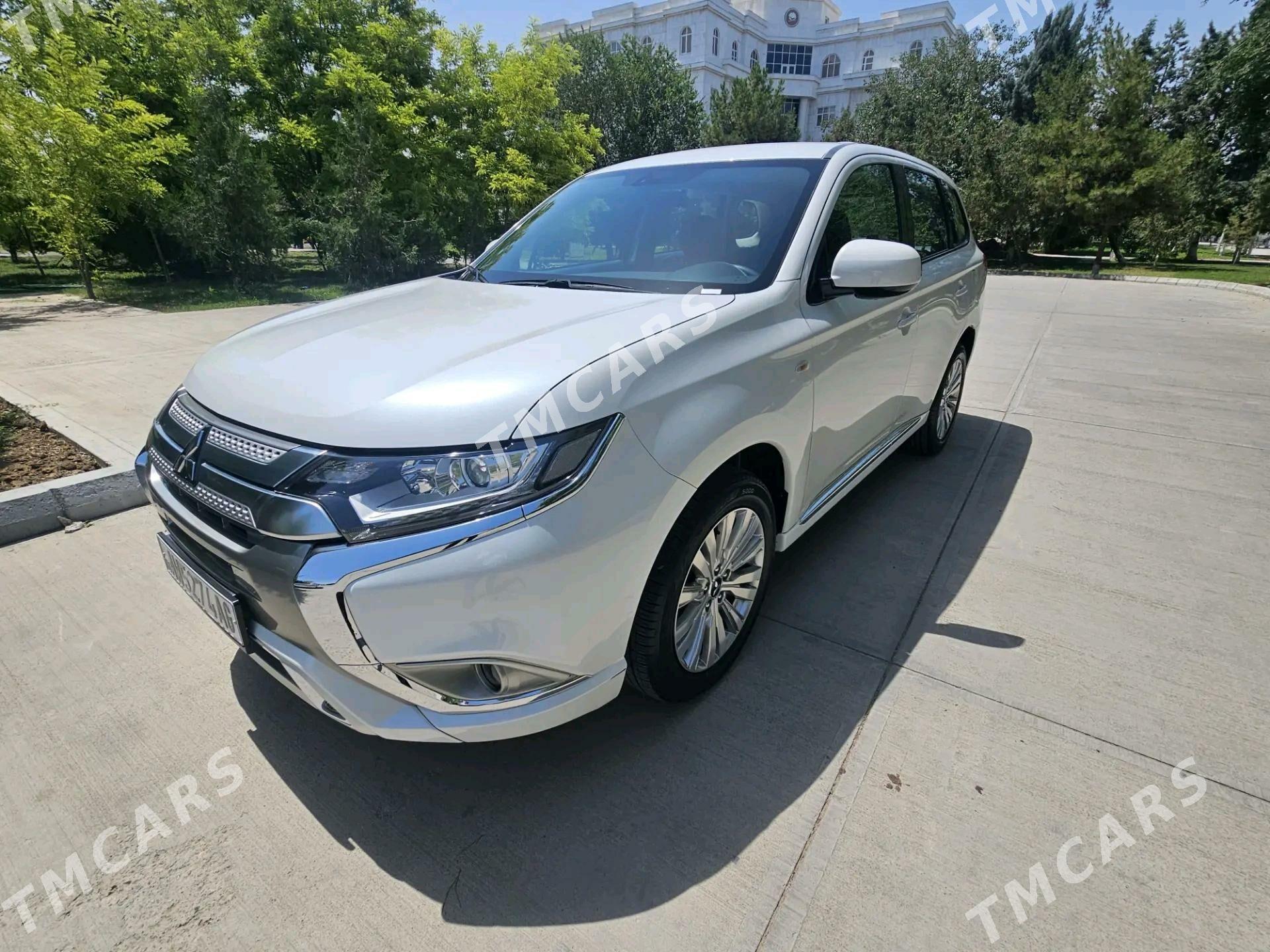 Mitsubishi Outlander 2023 - 280 000 TMT - Howdan "W" - img 8