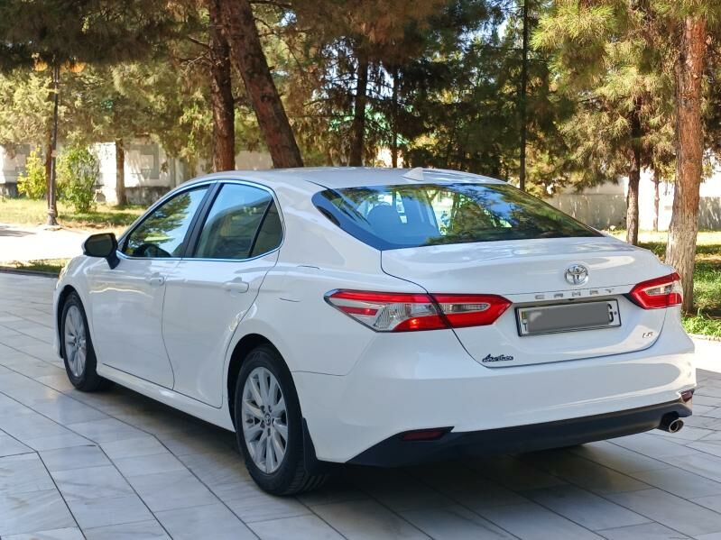 Toyota Camry 2019 - 296 000 TMT - Aşgabat - img 2