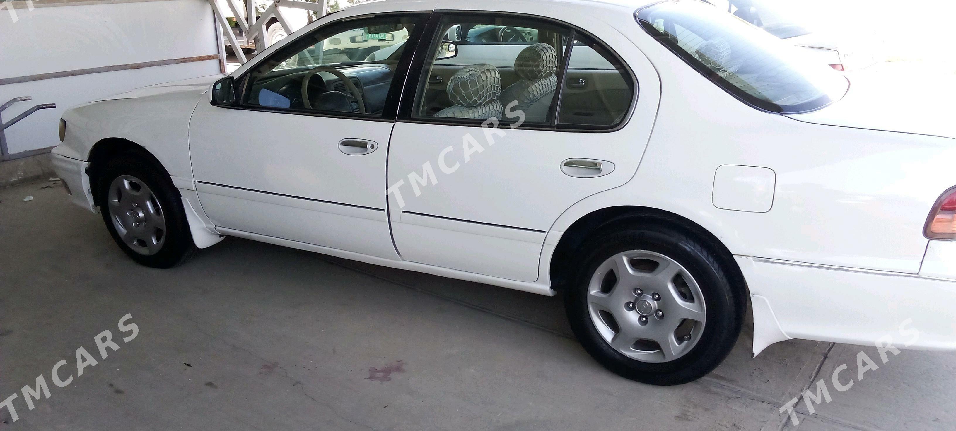 Infiniti I30 1998 - 25 000 TMT - Теджен - img 2