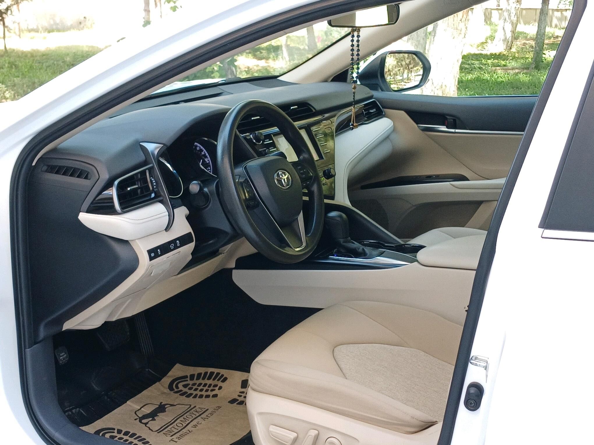 Toyota Camry 2019 - 296 000 TMT - Aşgabat - img 8