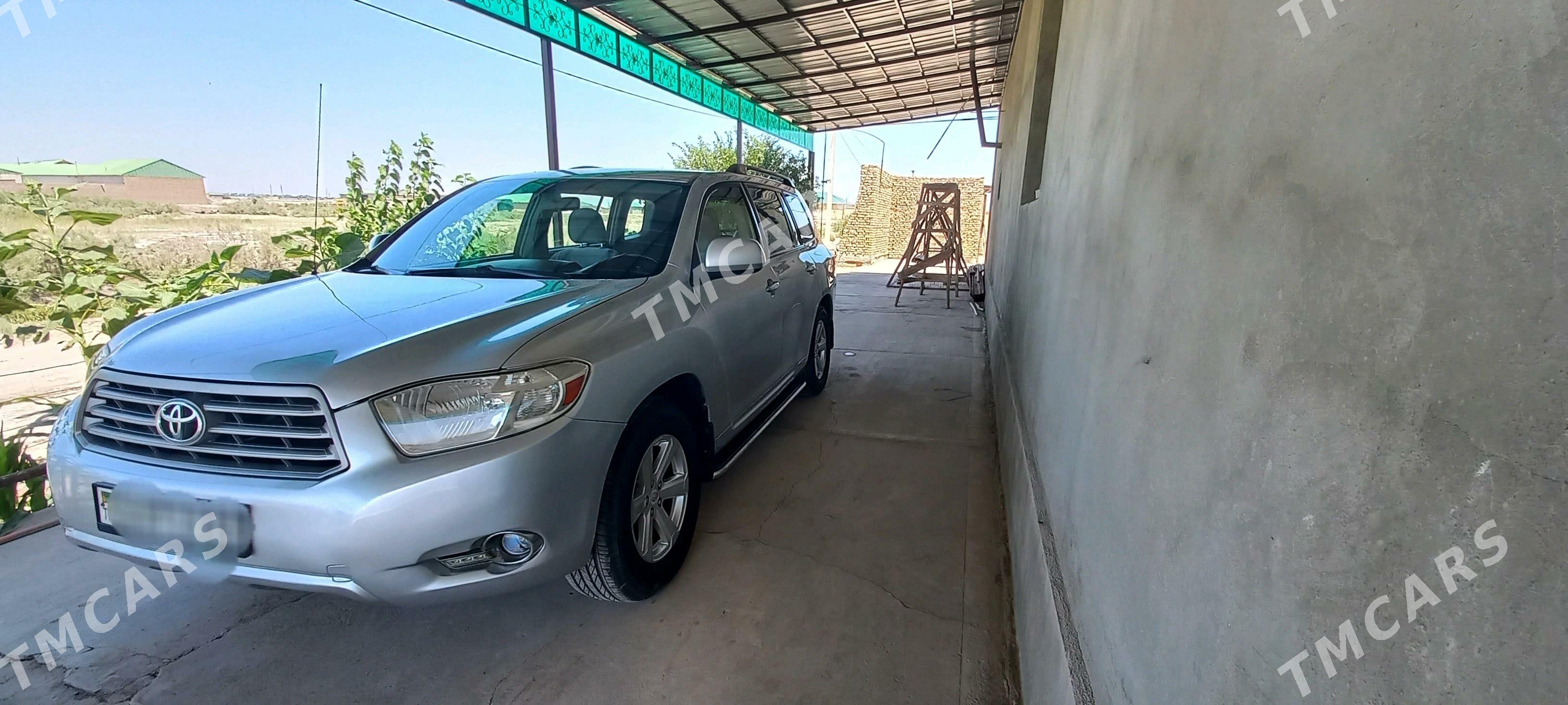 Toyota Highlander 2008 - 258 000 TMT - Дашогуз - img 7