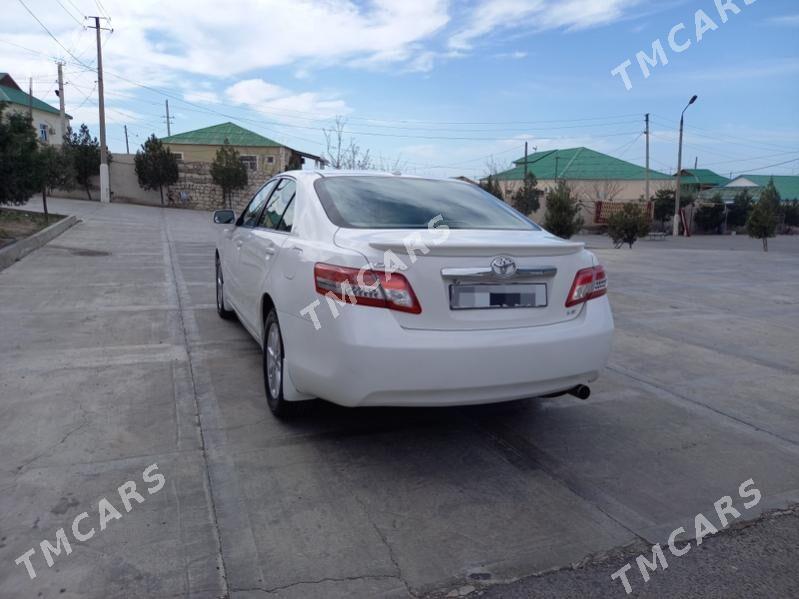 Toyota Camry 2010 - 220 000 TMT - Туркменбаши - img 2