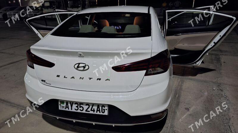 Hyundai Elantra 2019 - 199 000 TMT - Aşgabat - img 8