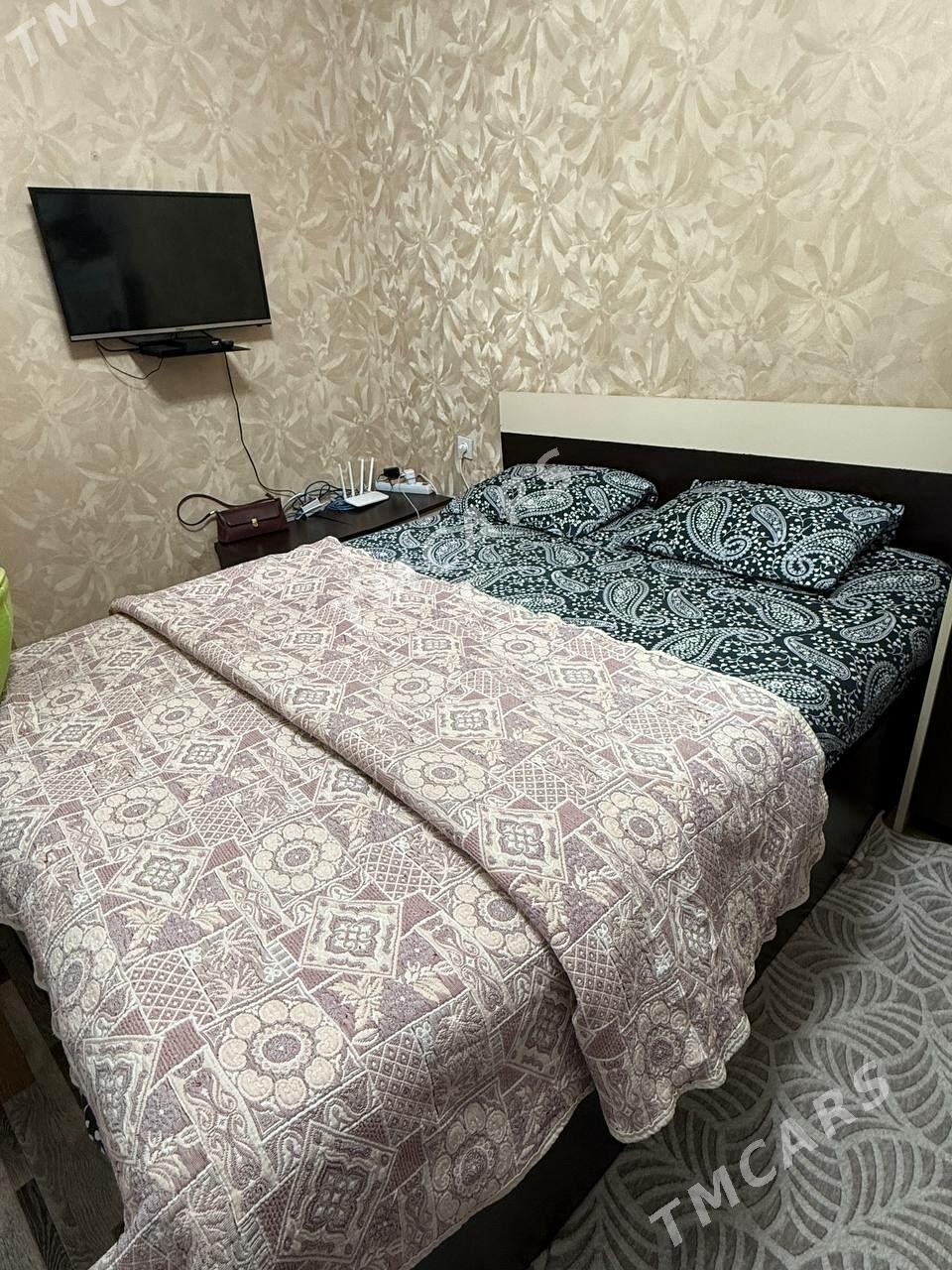 Кровать и 2 тумбы - Aşgabat - img 3