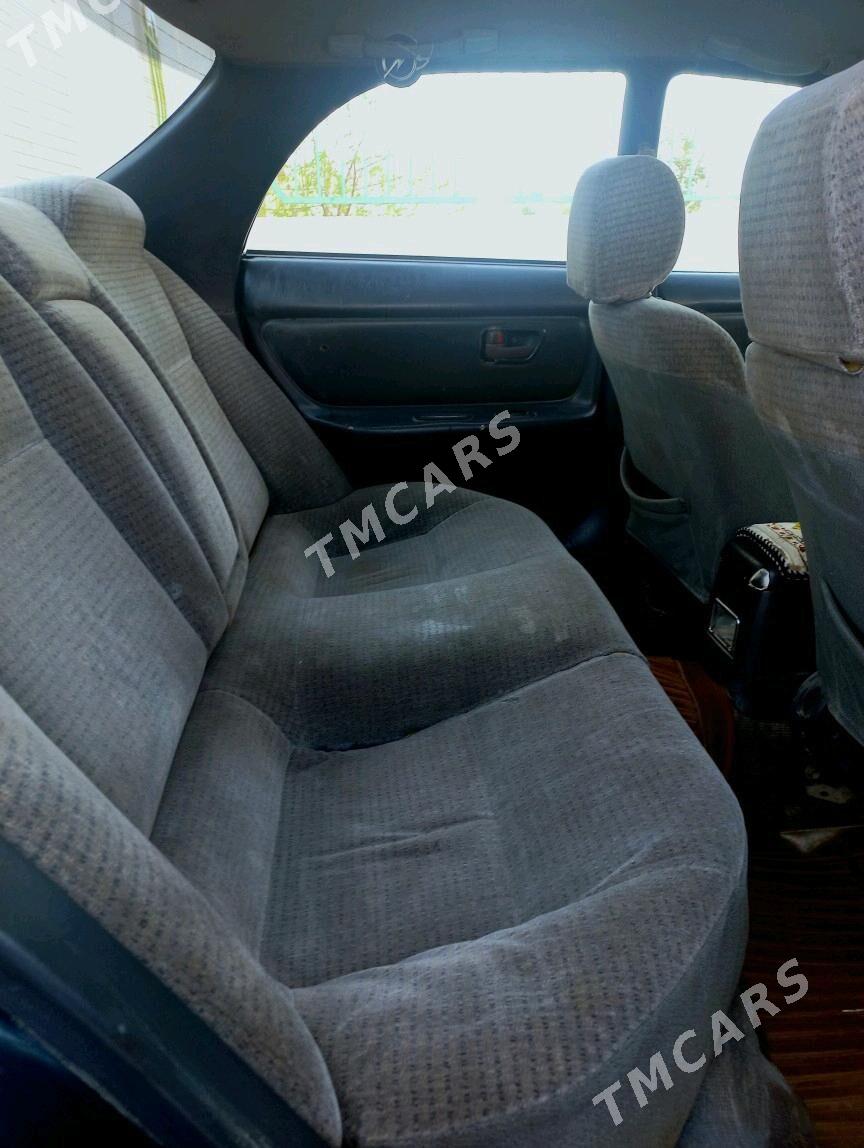 Toyota Carina 1993 - 28 000 TMT - Дянев - img 4