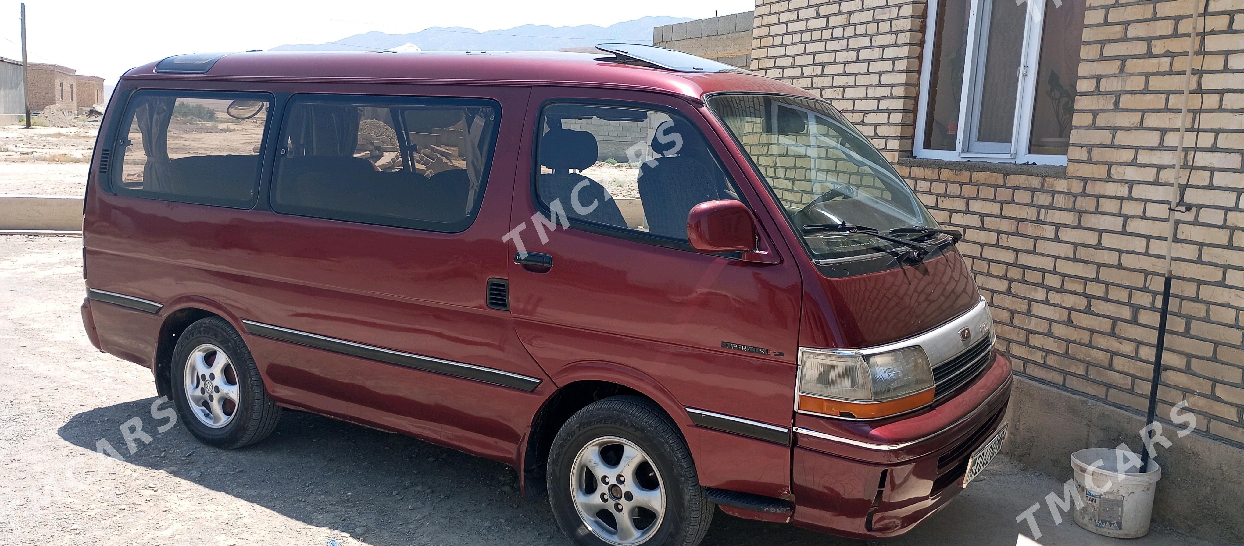 Toyota Hiace 1991 - 63 000 TMT - Bäherden - img 8