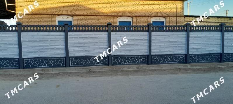 beton zaborlar hayatlar - Mary - img 2