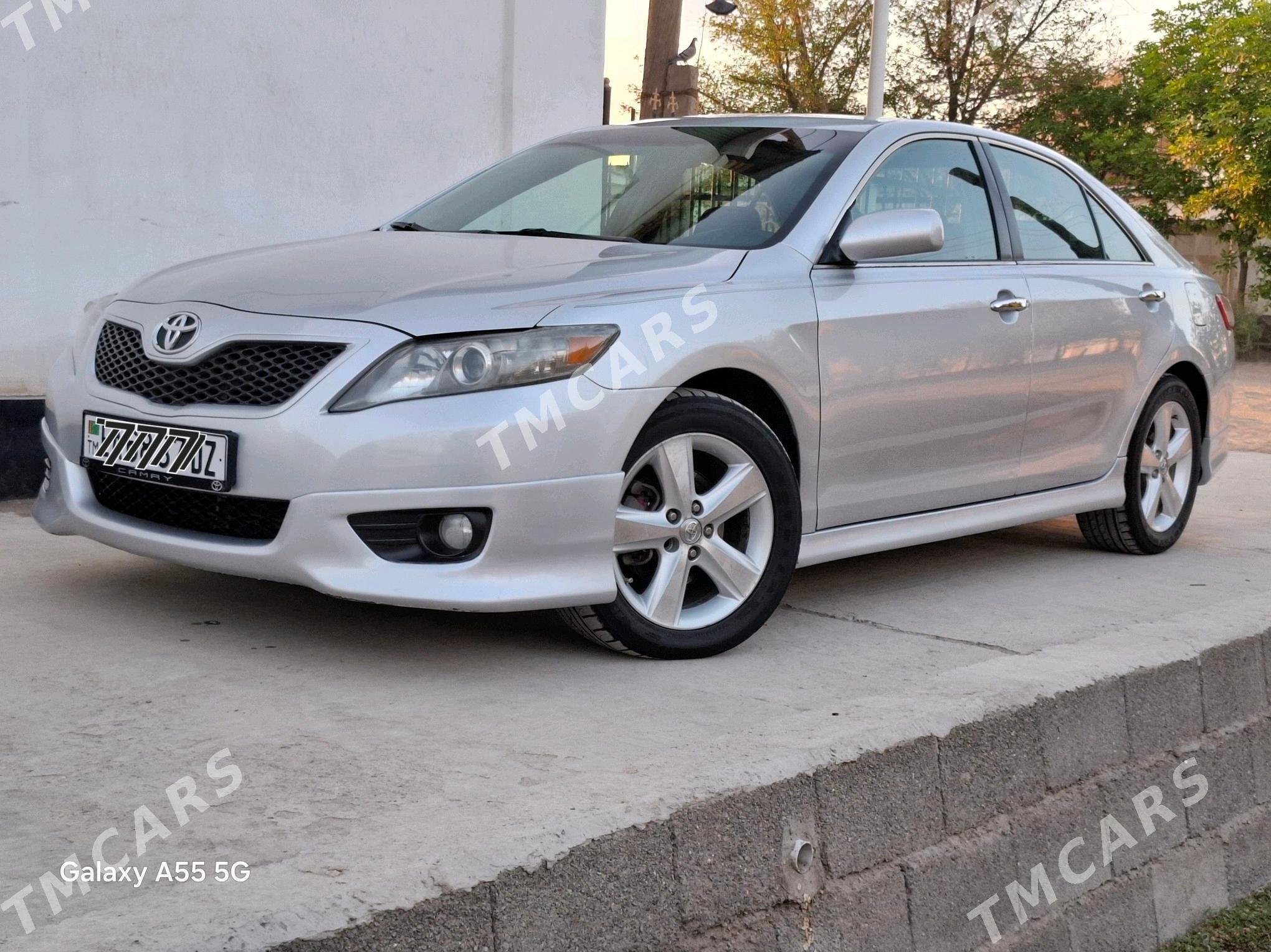 Toyota Camry 2010 - 200 000 TMT - Köneürgenç - img 5