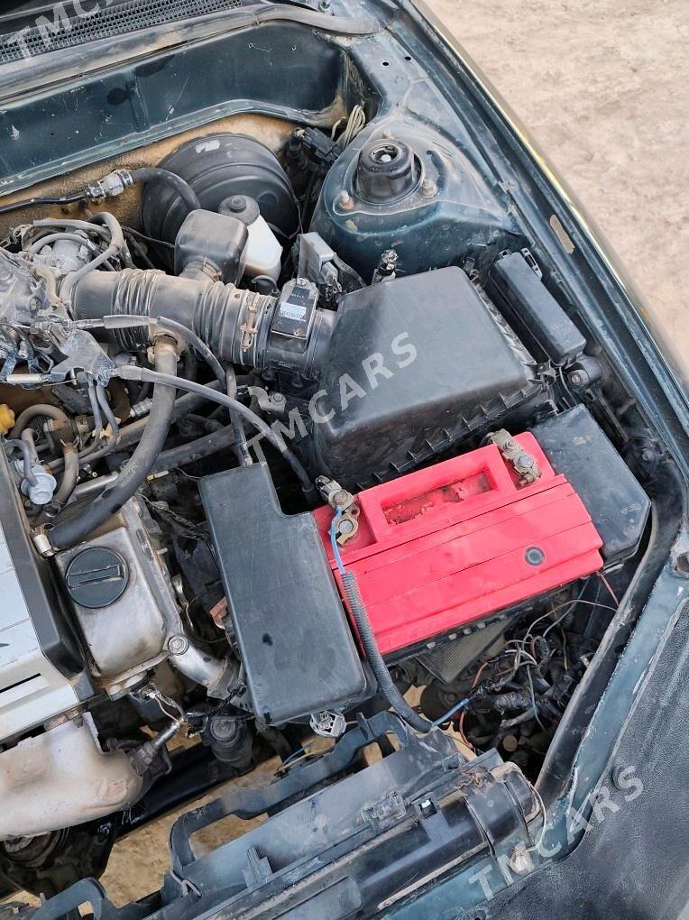 Toyota Camry 1993 - 75 000 TMT - Гурбансолтан Едже - img 4