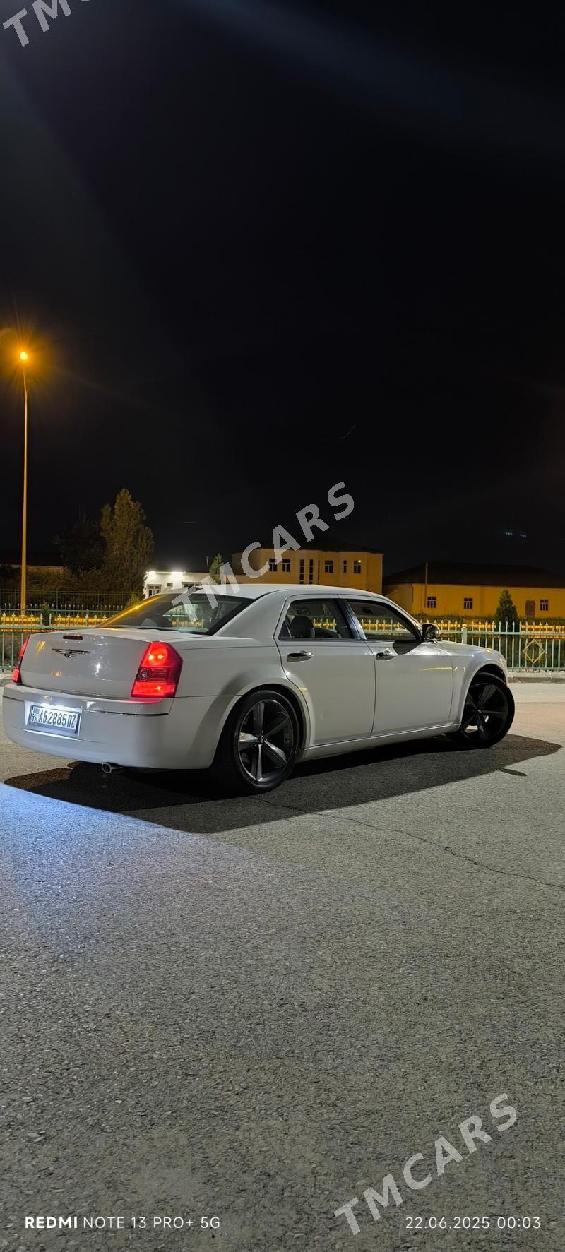 Chrysler 300C 2010 - 80 000 TMT - Daşoguz - img 4