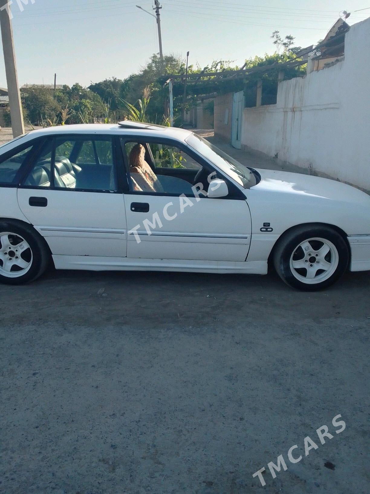 Opel Senator 1993 - 25 000 TMT - Сакар - img 3