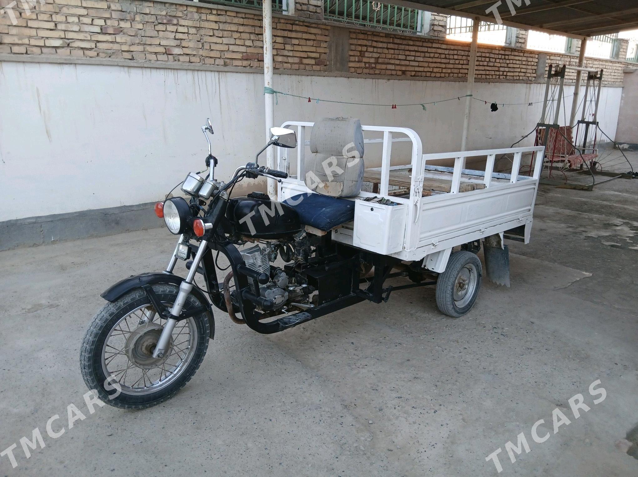 Jawa Perak 2017 - 16 000 TMT - Кака - img 2