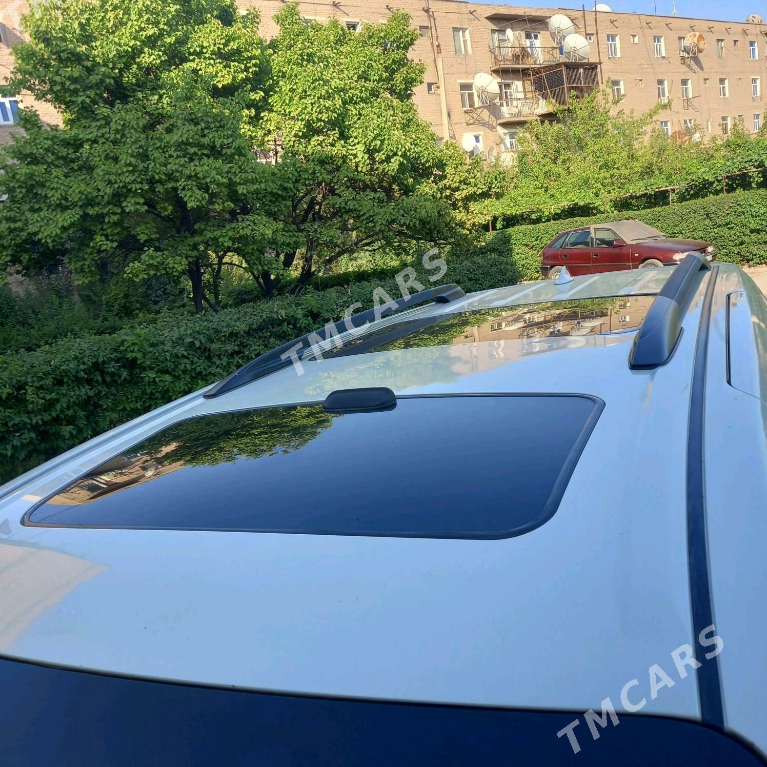 Toyota Sienna 2010 - 300 000 TMT - Дашогуз - img 10