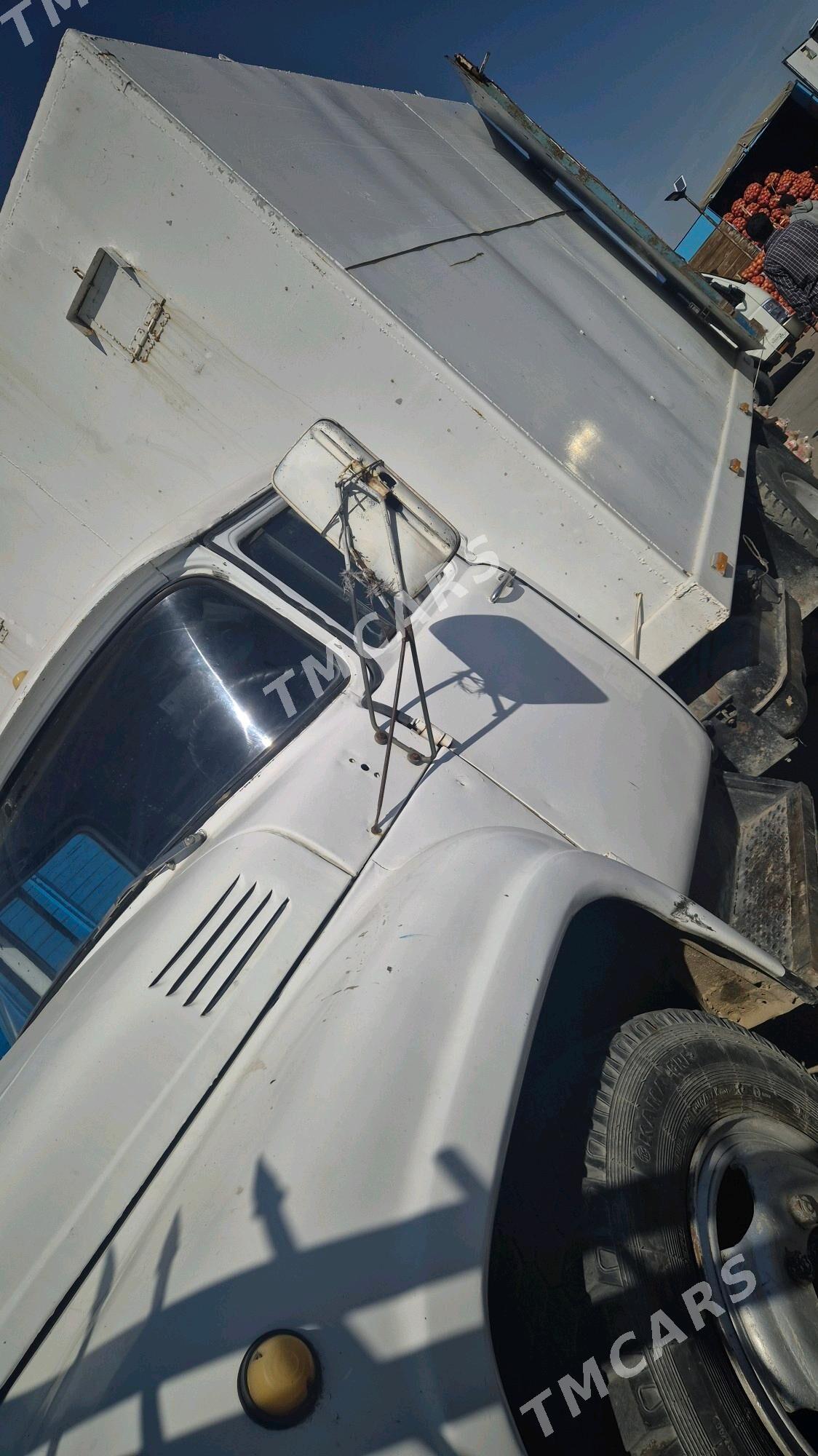 Zil 130 1991 - 80 000 TMT - 11 mkr - img 3