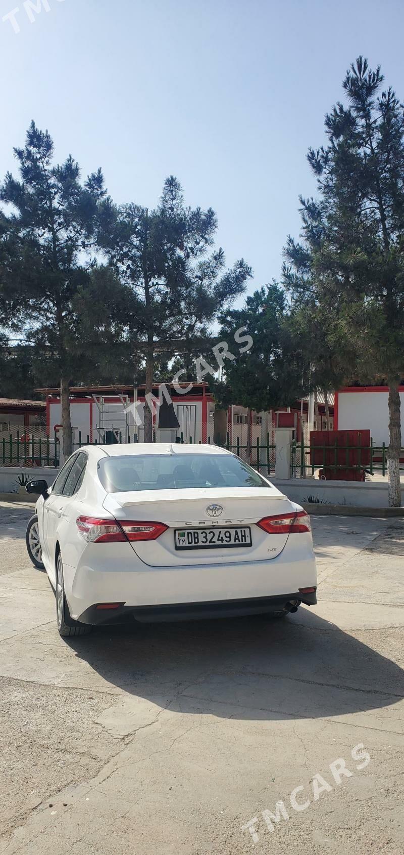 Toyota Camry 2019 - 315 000 TMT - Балканабат - img 5