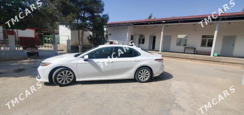 Toyota Camry 2019 - 315 000 TMT - Балканабат - img 4
