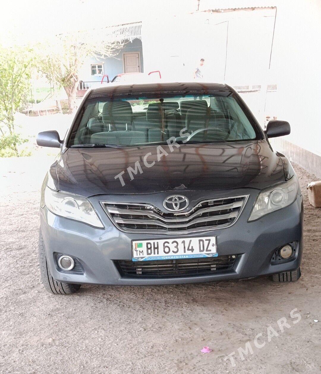 Toyota Camry 2010 - 160 000 TMT - Губадаг - img 2