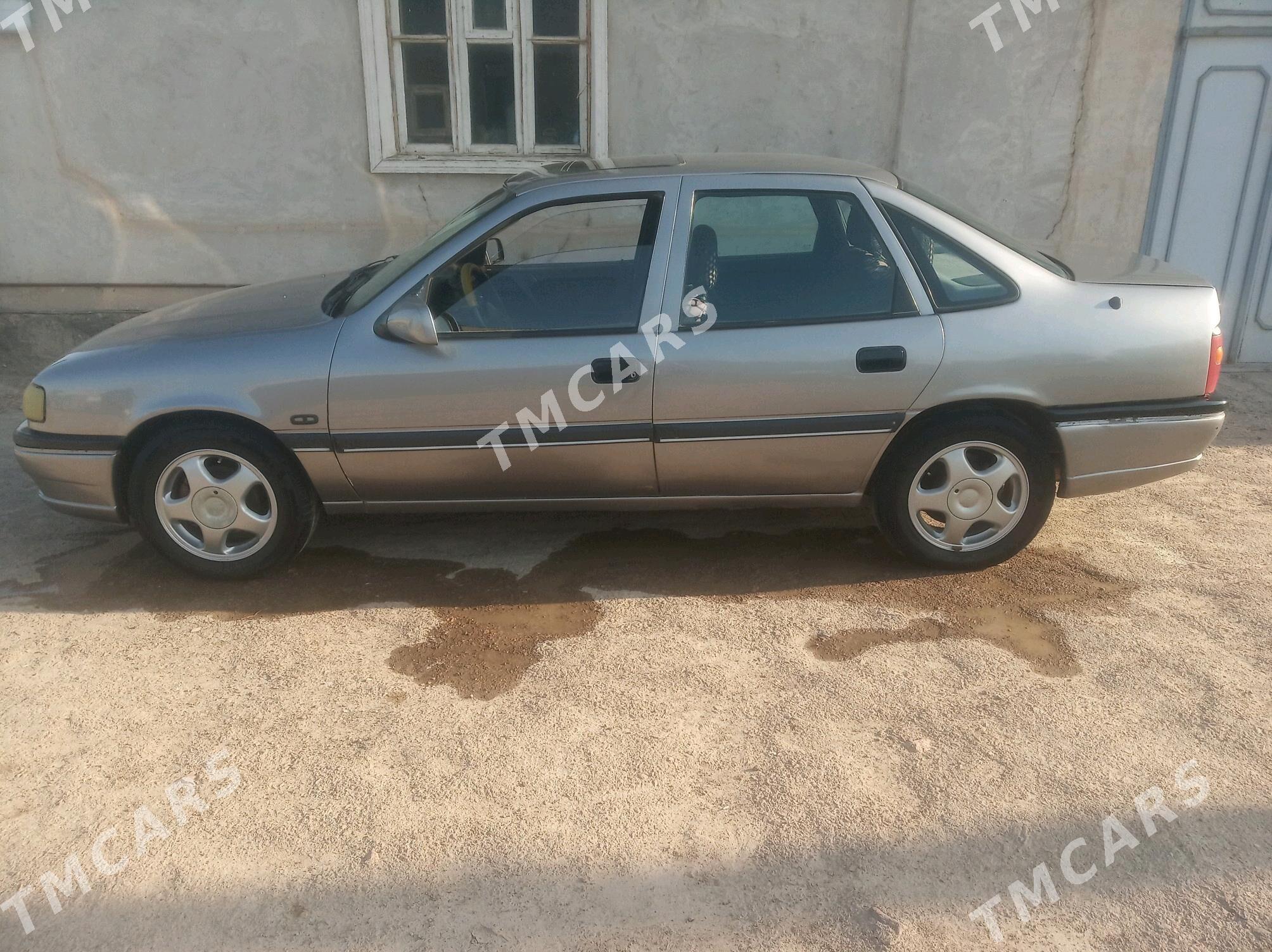 Opel Vectra 1993 - 35 000 TMT - Болдумсаз - img 4