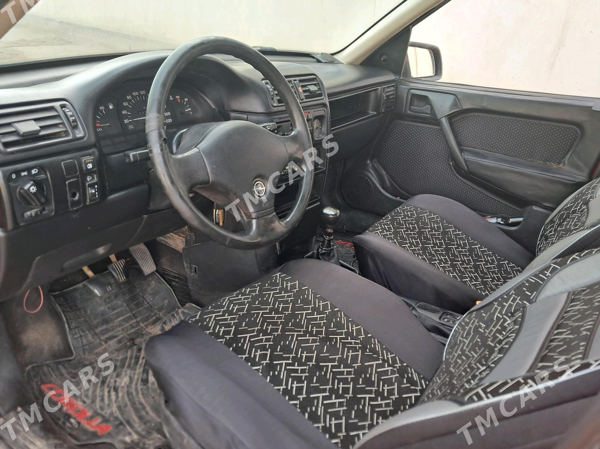 Opel Vectra 1993 - 35 000 TMT - Шабатский этрап - img 4