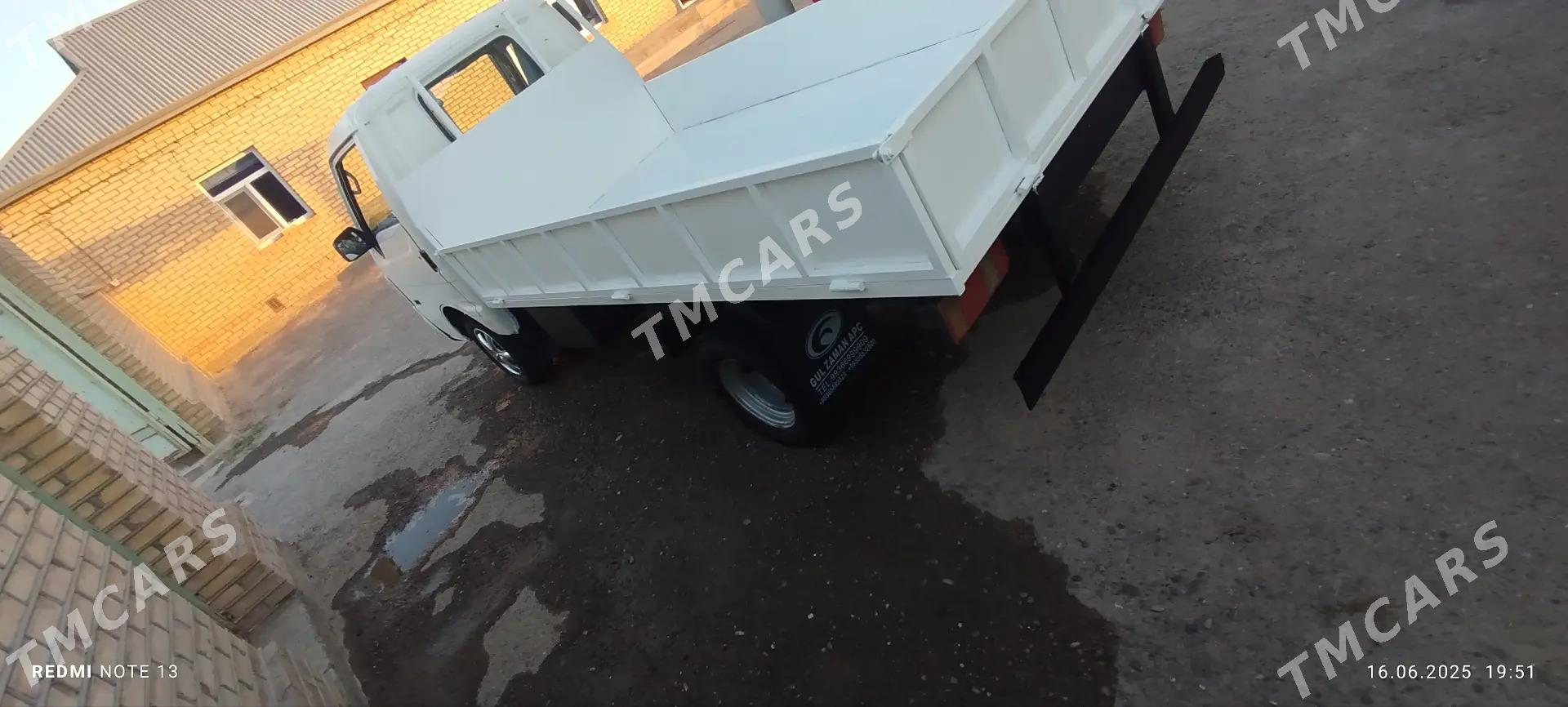 Mazda B2000 2001 - 80 000 TMT - Mary - img 3
