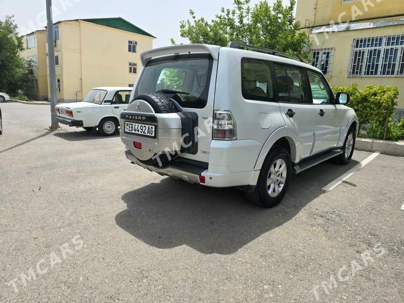 Mitsubishi Pajero 2013 - 285 000 TMT - Aşgabat - img 3