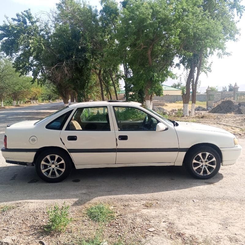 Opel Vectra 1990 - 29 000 TMT - Аркадаг - img 7