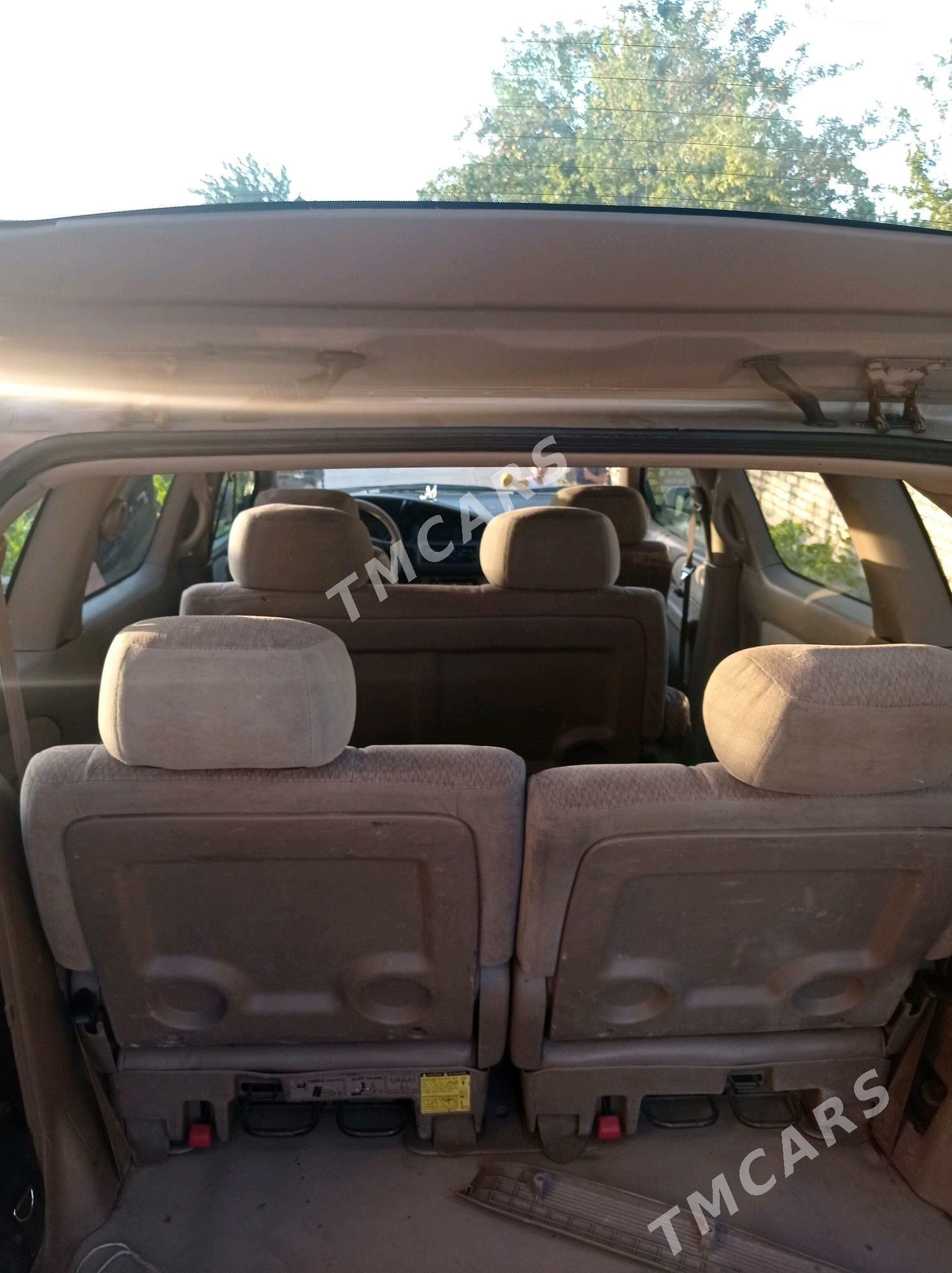Toyota Sienna 2000 - 140 000 TMT - Фарап - img 2