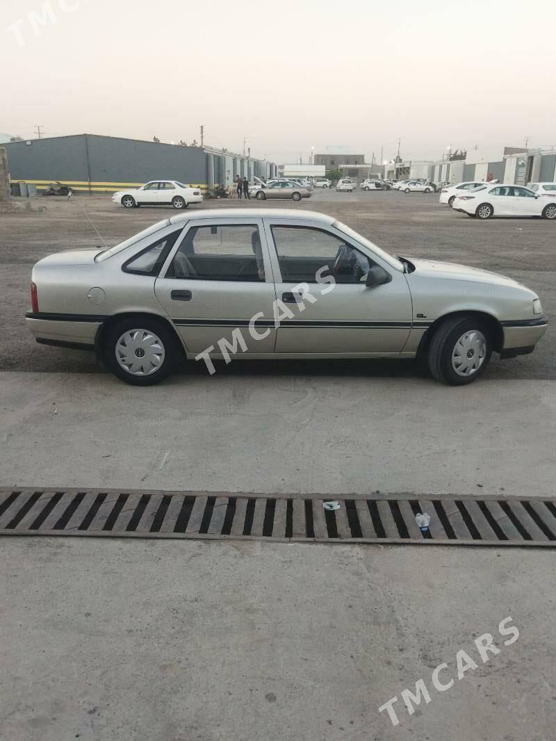 Opel Vectra 1990 - 34 000 TMT - Mary - img 2