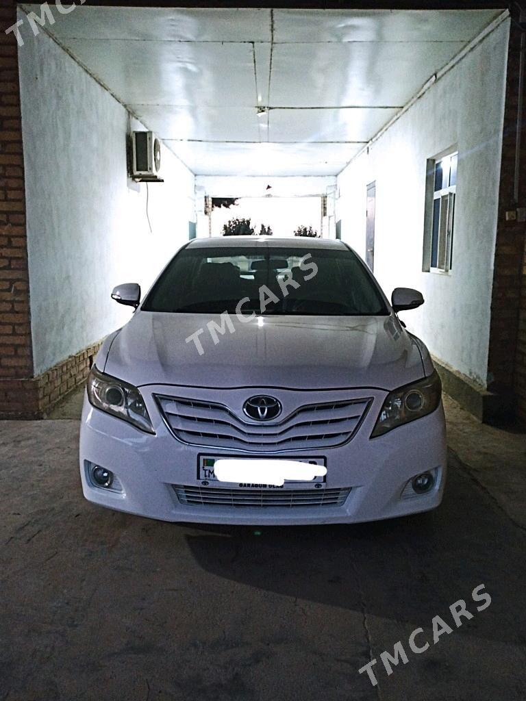 Toyota Camry 2010 - 190 000 TMT - Гарабекевюл - img 2