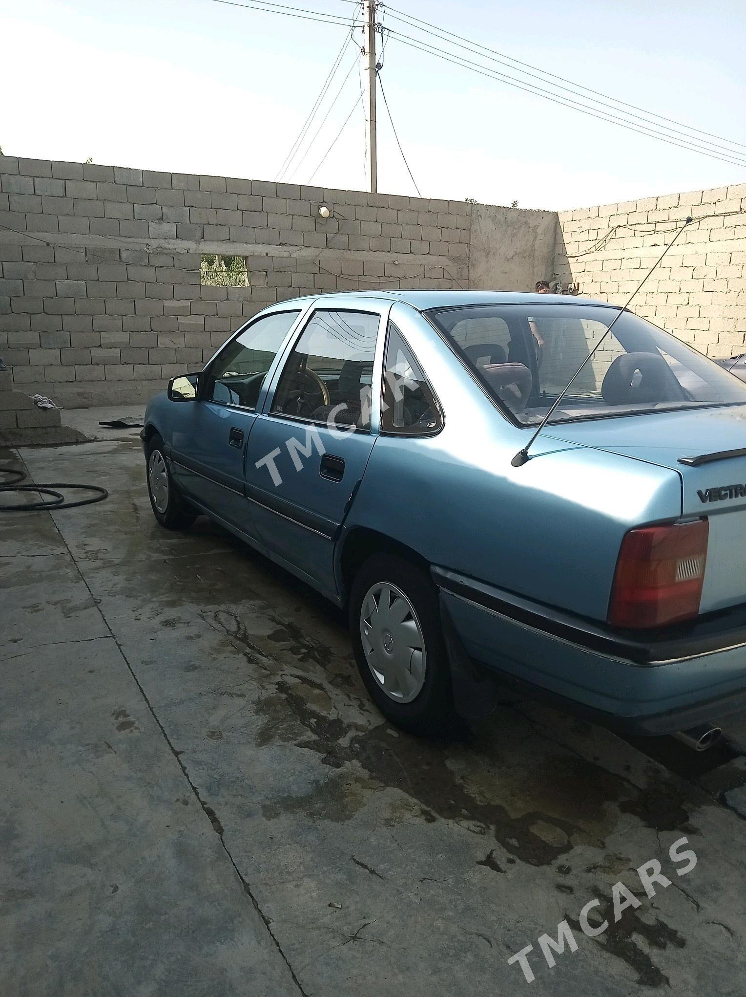 Opel Vectra 1989 - 30 000 TMT - Mary - img 2