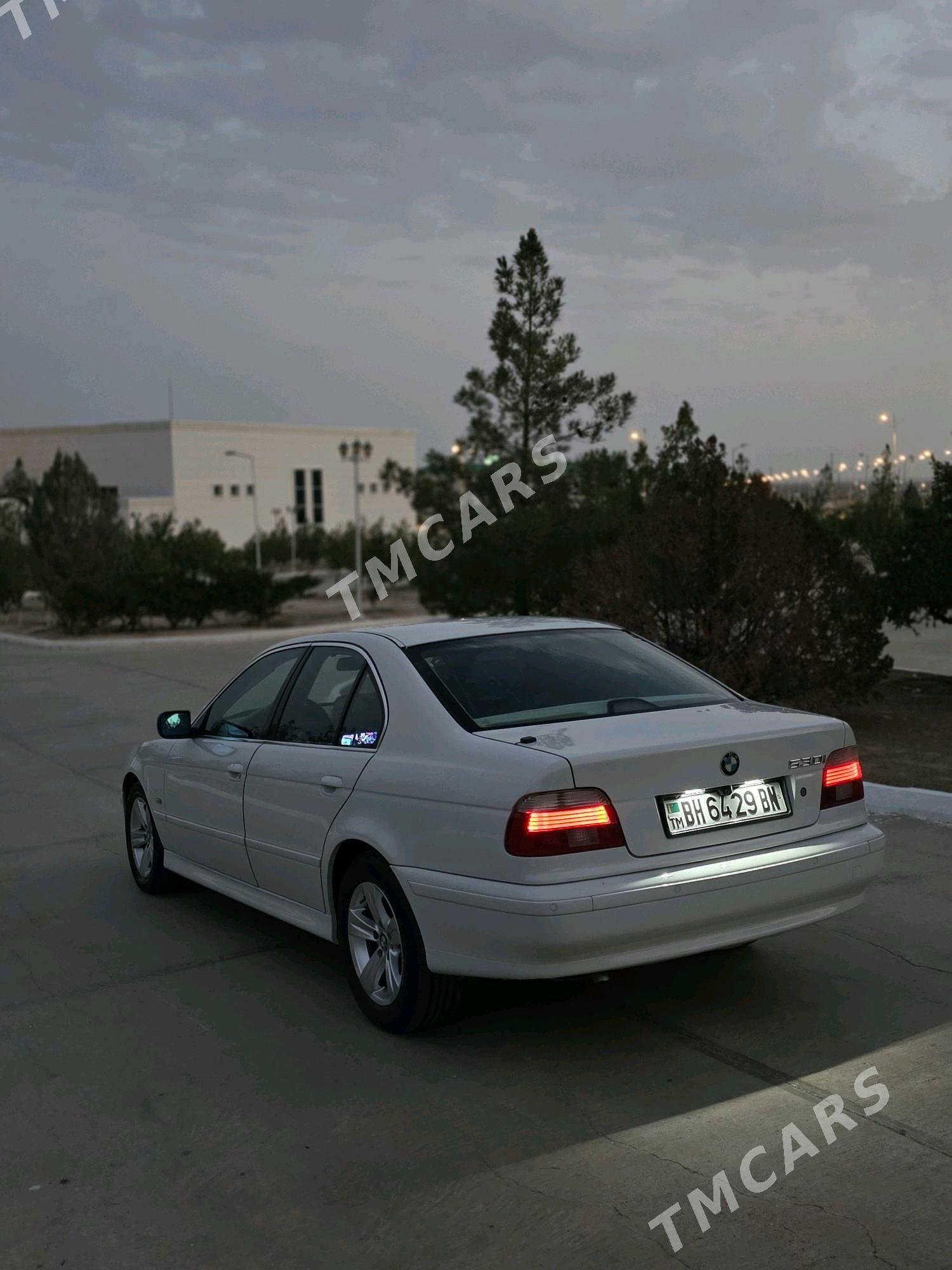 BMW E39 2002 - 120 000 TMT - Balkanabat - img 5
