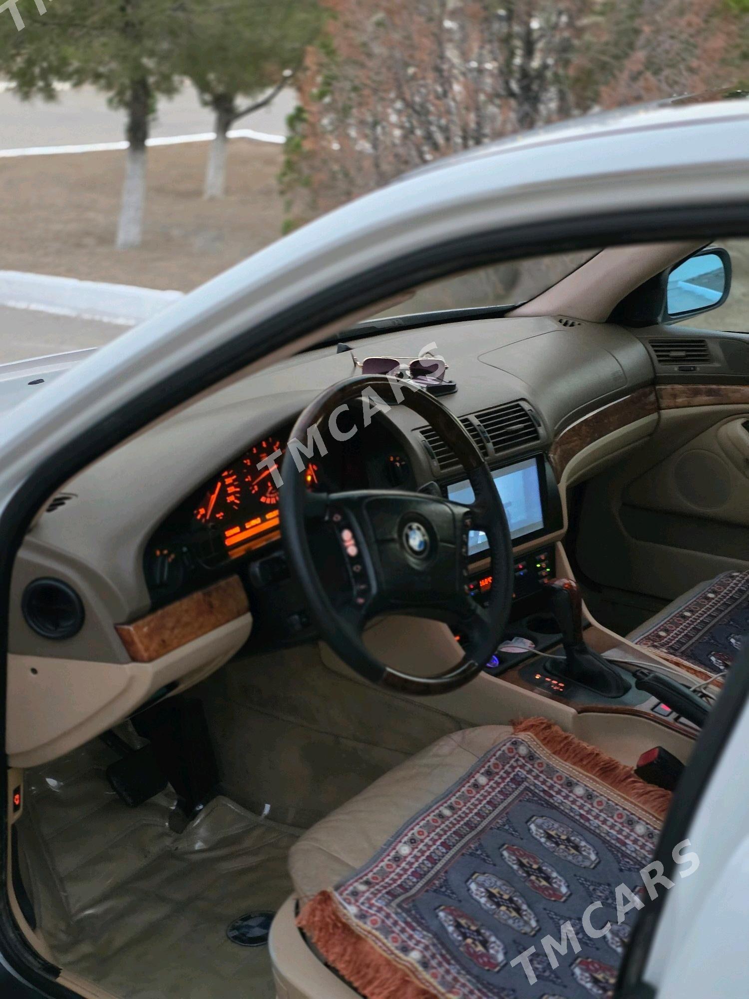BMW E39 2002 - 120 000 TMT - Balkanabat - img 3