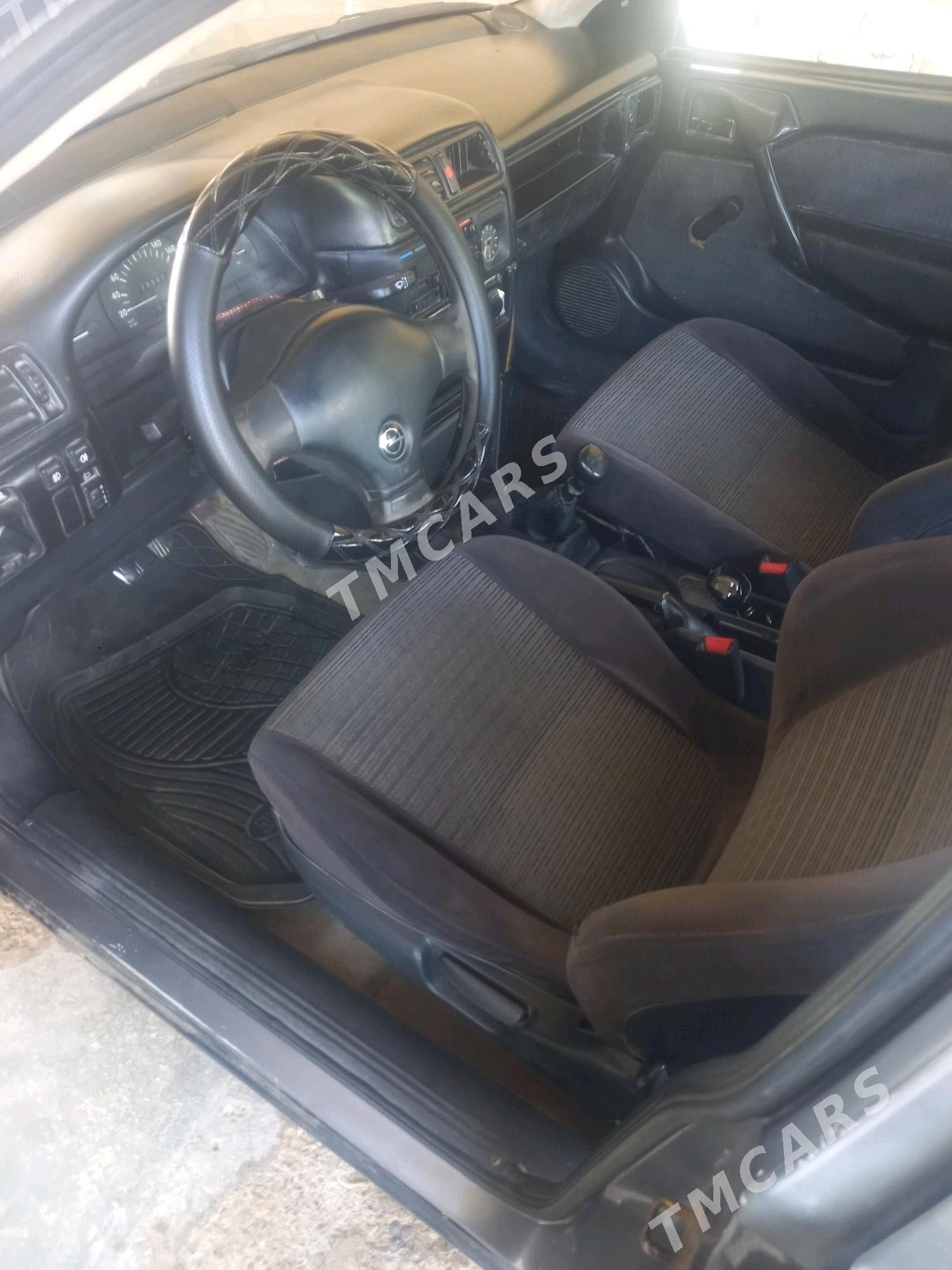 Opel Vectra 1993 - 19 000 TMT - Векильбазар - img 4