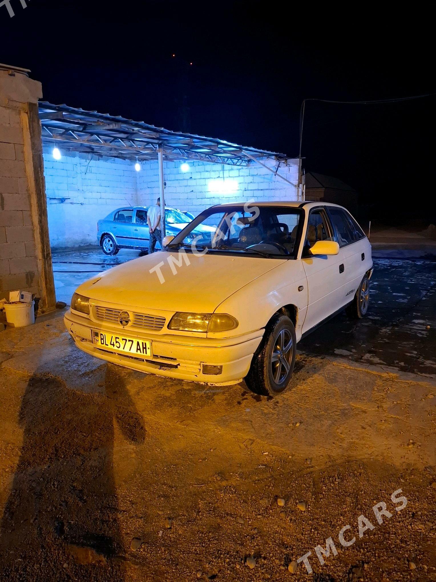 Opel Astra 1994 - 37 000 TMT - Bäherden - img 3
