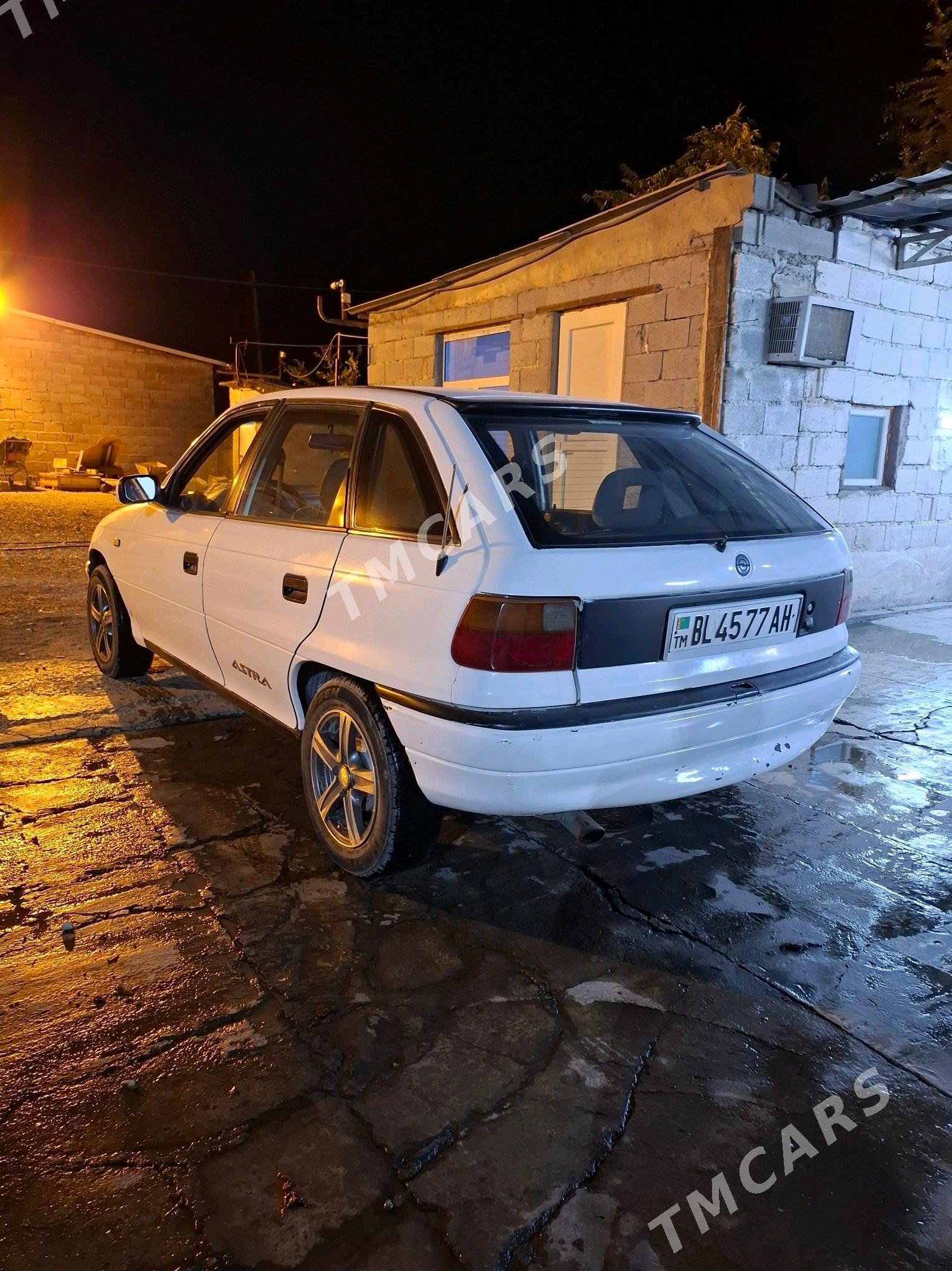 Opel Astra 1994 - 37 000 TMT - Bäherden - img 2