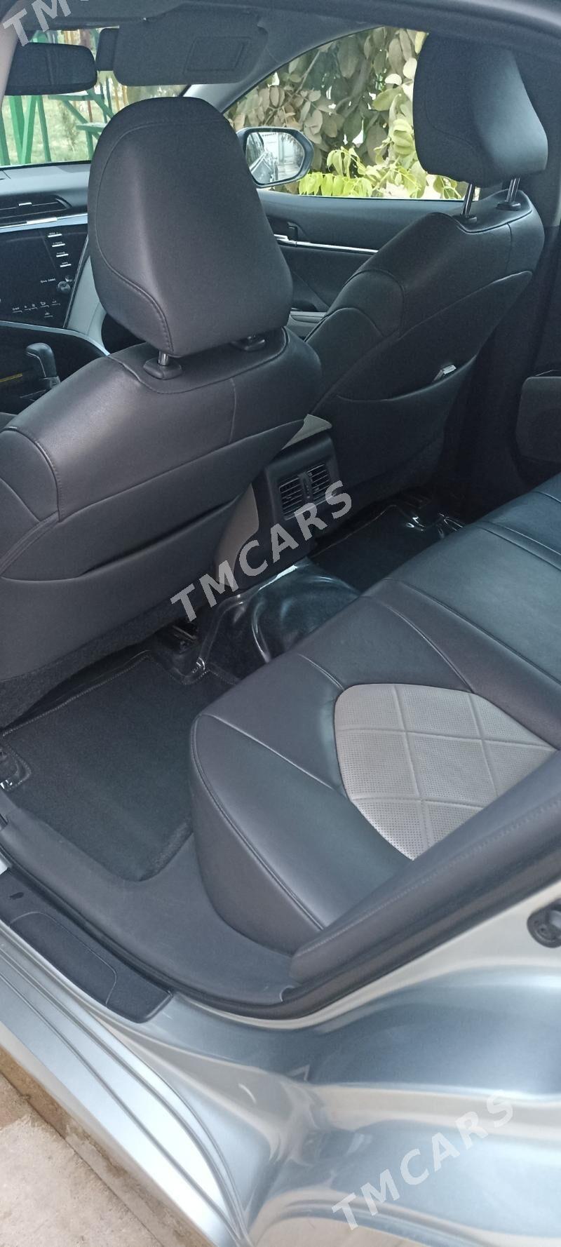 Toyota Camry 2019 - 360 000 TMT - Aşgabat - img 7