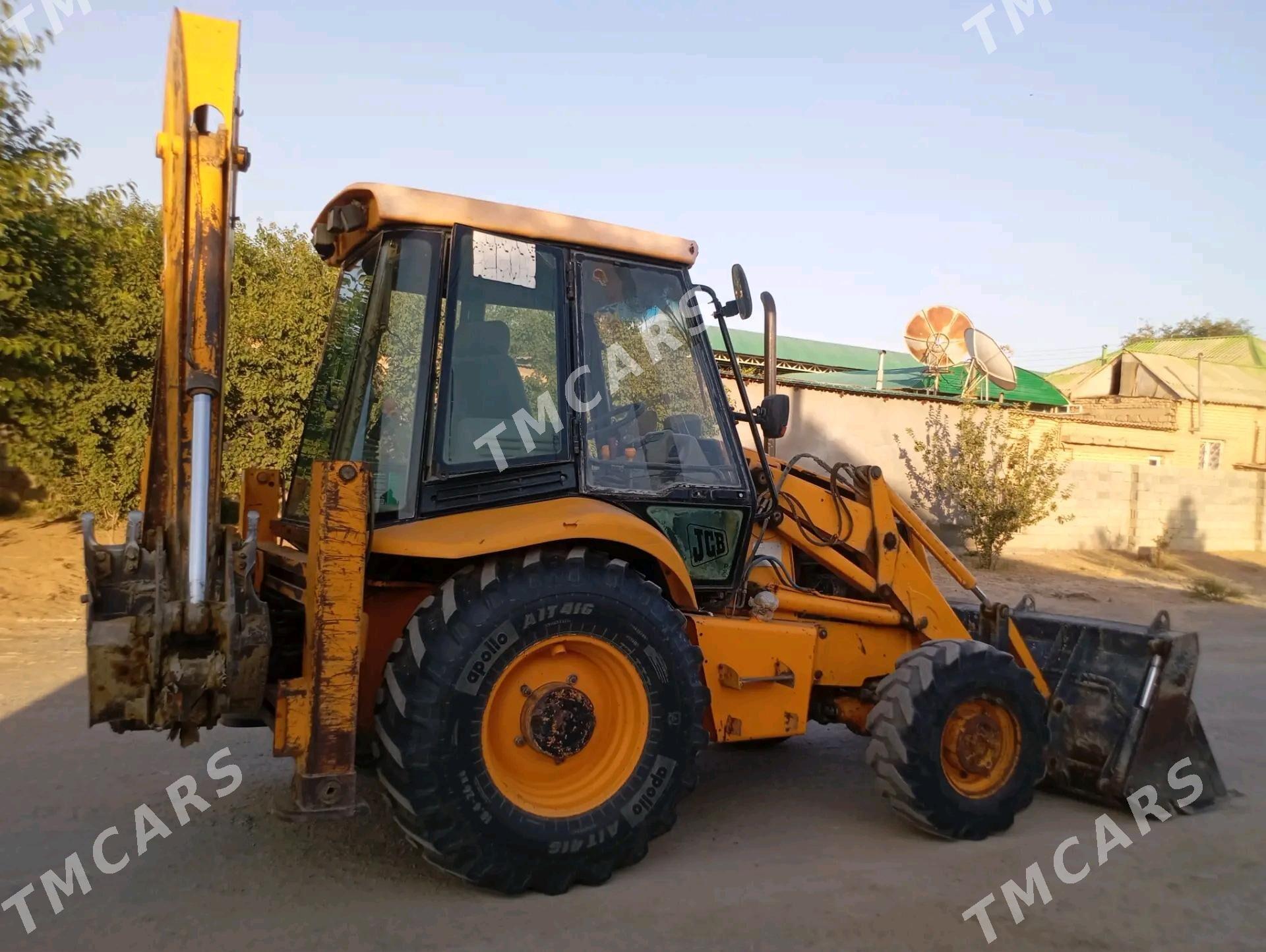 JCB 3CX Pothole Master 2000 - 300 000 TMT - Анев - img 3