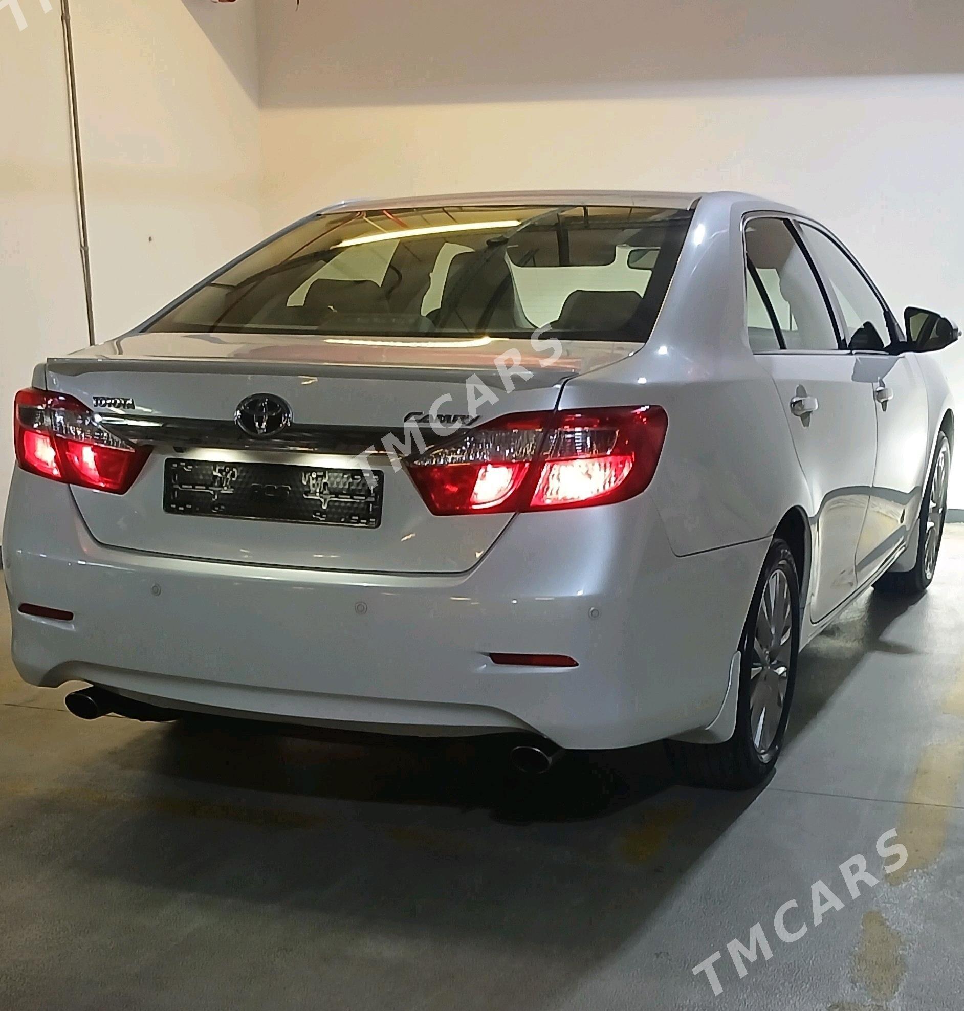 Toyota Camry 2014 - 320 000 TMT - Bäherden - img 2