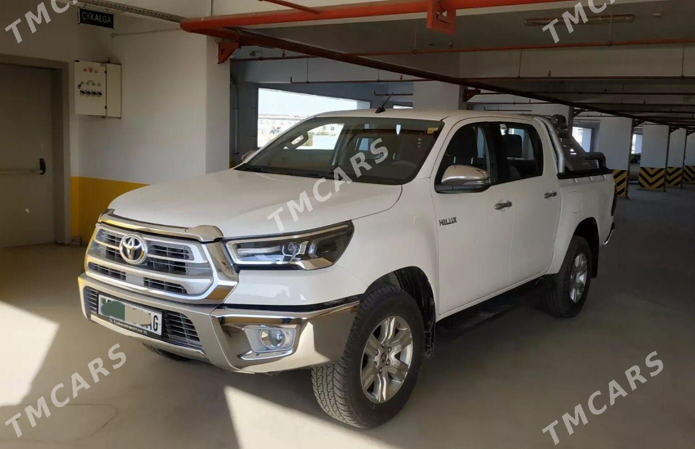 Toyota Hilux 2021 - 580 000 TMT - Ашхабад - img 1