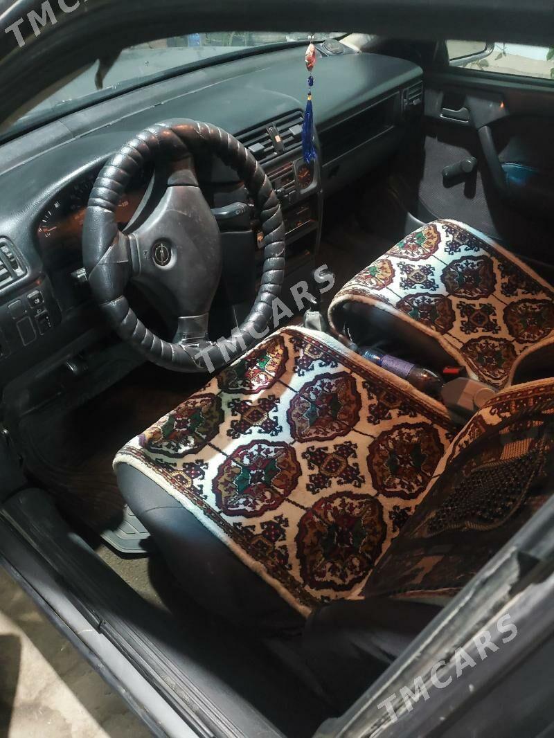 Opel Vectra 1992 - 50 000 TMT - Дянев - img 5