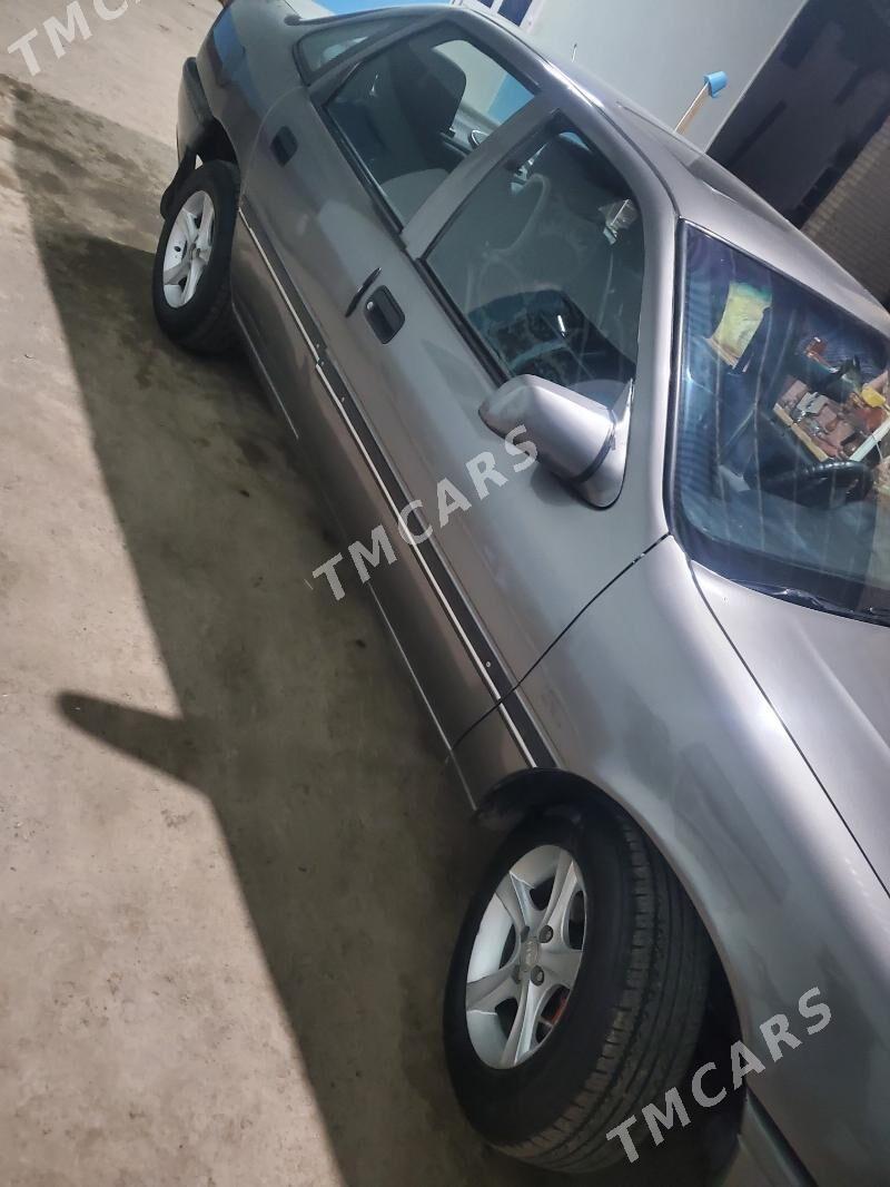 Opel Vectra 1992 - 50 000 TMT - Дянев - img 2