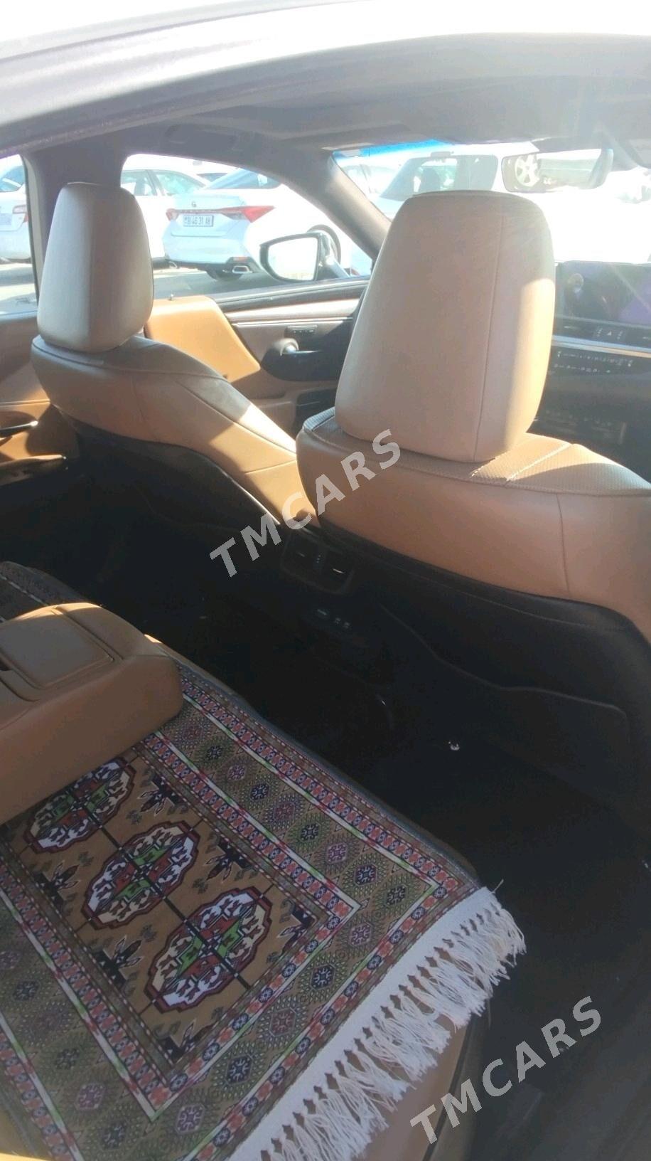 Lexus ES 350 2019 - 595 000 TMT - Bedew - img 4