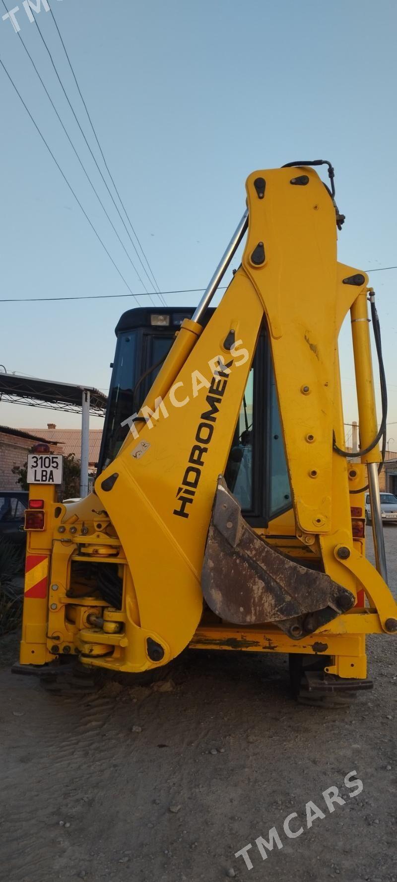 JCB 3CX Compact 2008 - 520 000 TMT - Чарджоу - img 1