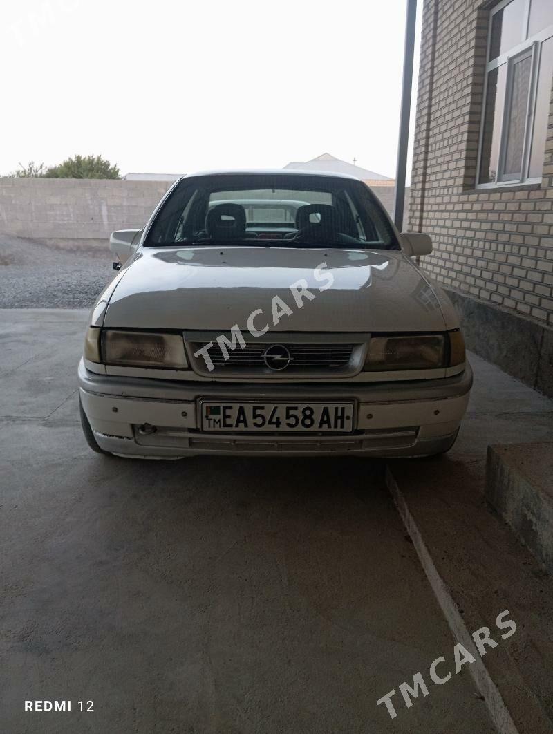 Opel Vectra 1995 - 30 000 TMT - Бахарден - img 2
