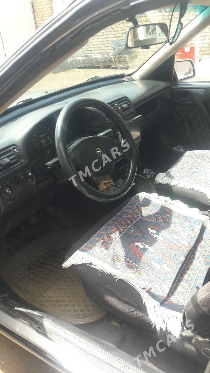 Opel Vectra 1991 - 39 000 TMT - Mary - img 2